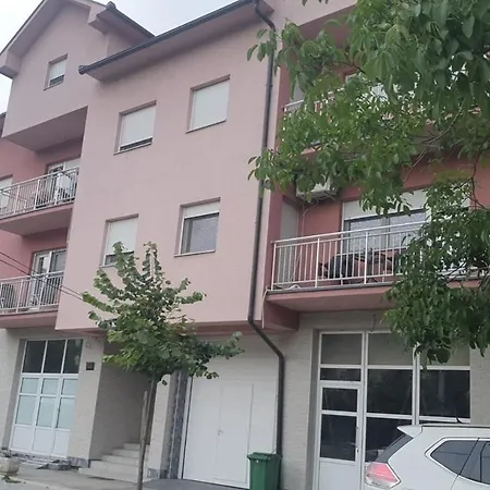 Lux A5 At Location In アパート *